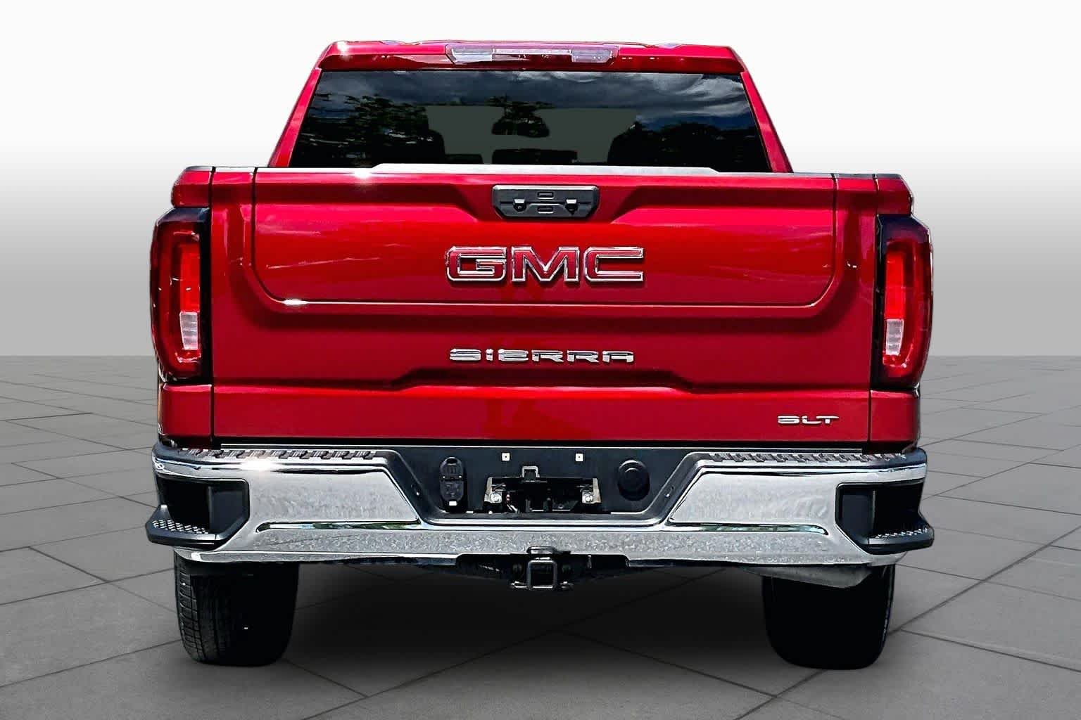 Used 2023 Volcanic Red Tintcoat GMC SLT image 5