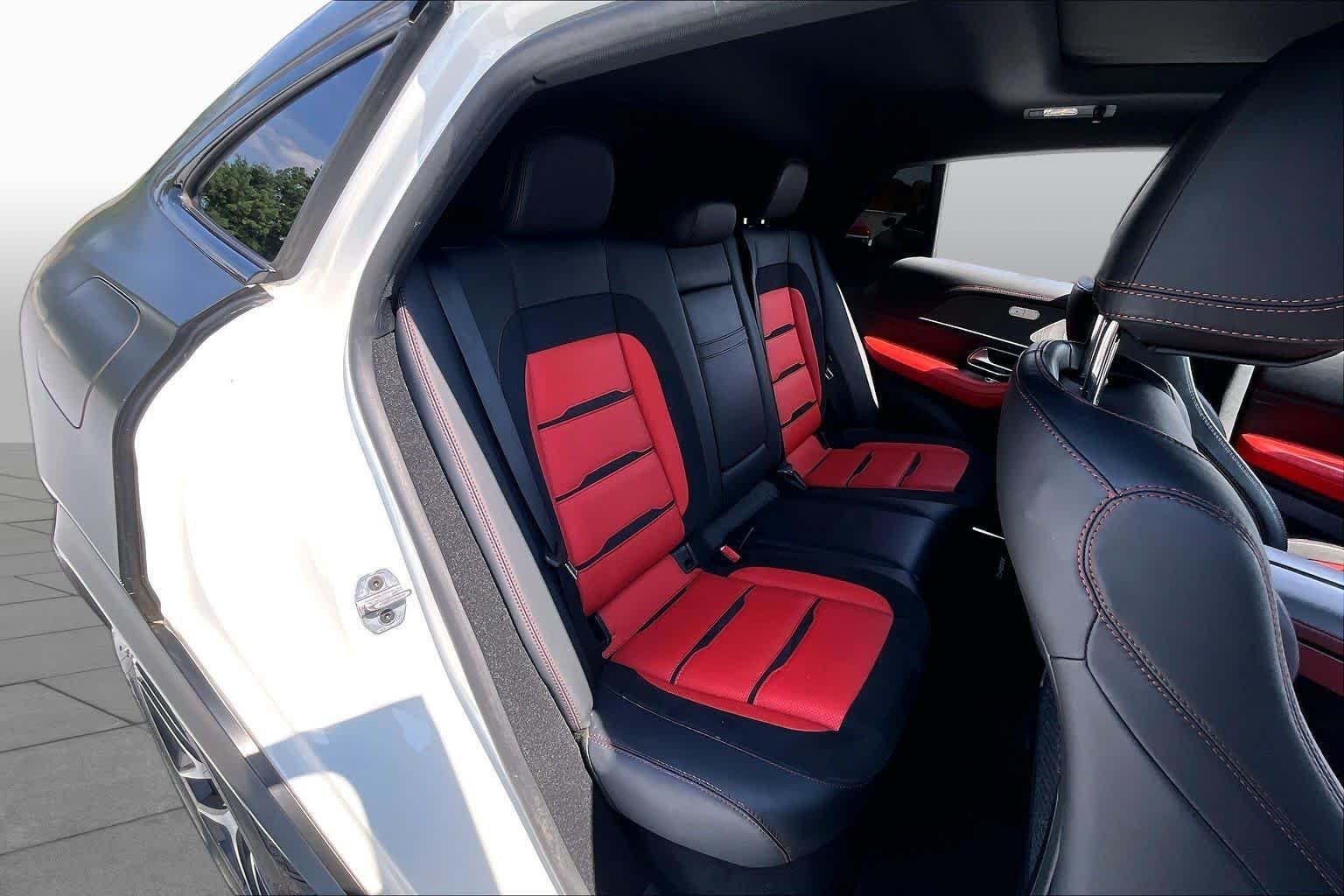 Used 2023 MANUFAKTUR Diamond White Metallic Mercedes-Benz AMG® GLE 53 image 19