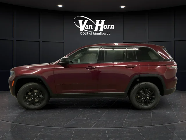 New 2026 Velvet Red Pearl-Coat Exterior Paint Jeep Altitude image 13