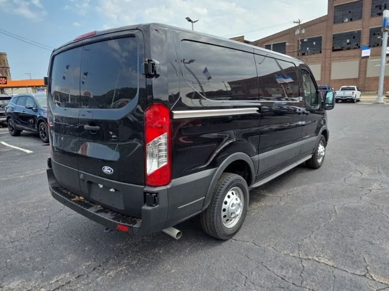 New 2026 Black Ford Base image 7