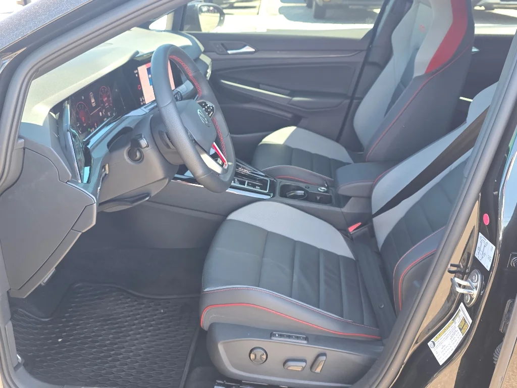 2024 Volkswagen Golf GTI Autobahn - Photo 32