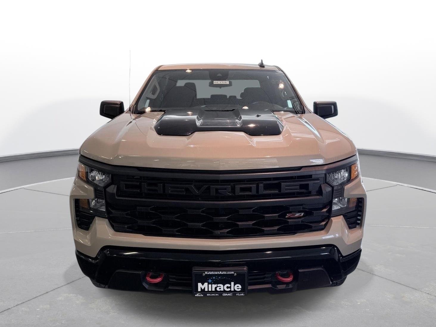 Used 2023 Sand Dune Metallic Chevrolet Custom Trail Boss image 17