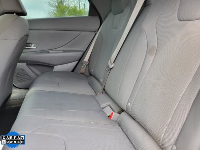 Used 2024 Black Hyundai SE image 8