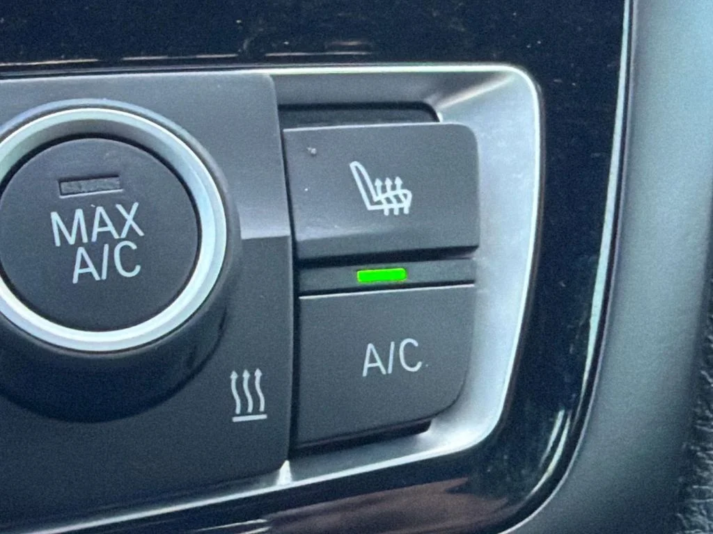 Used 2015 Mineral Gray Metallic BMW  image 20