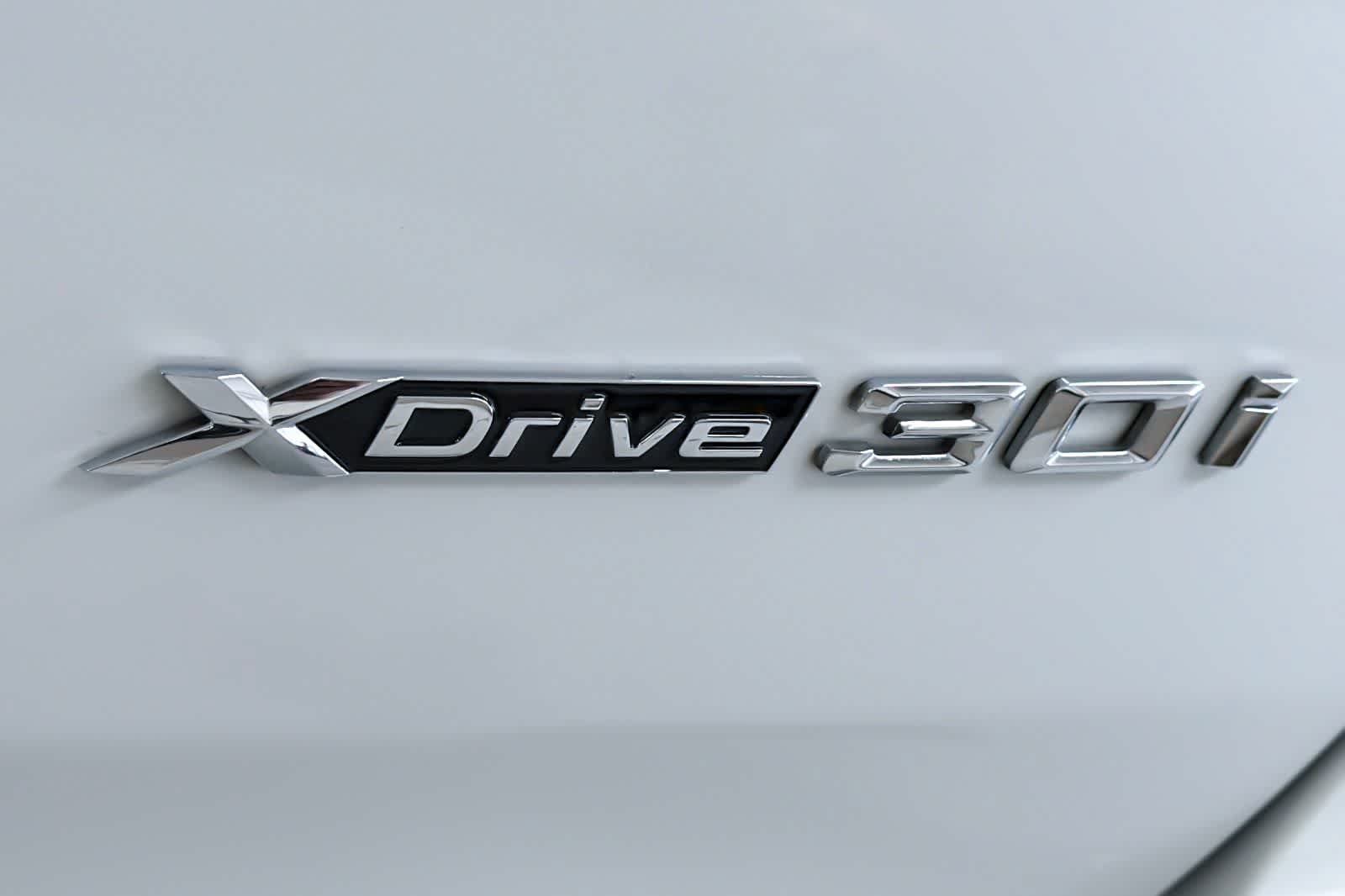 Certified Used 2024 Alpine White BMW xDrive30i image 28