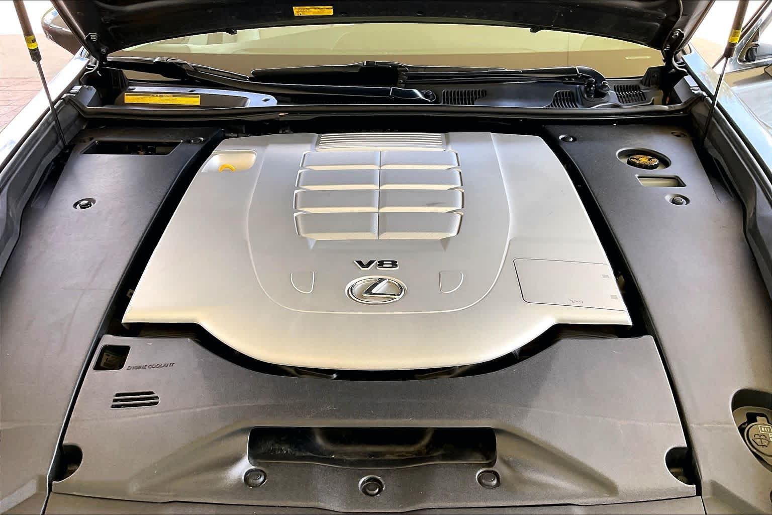Used 2017 Nebula Gray Pearl Lexus  image 30