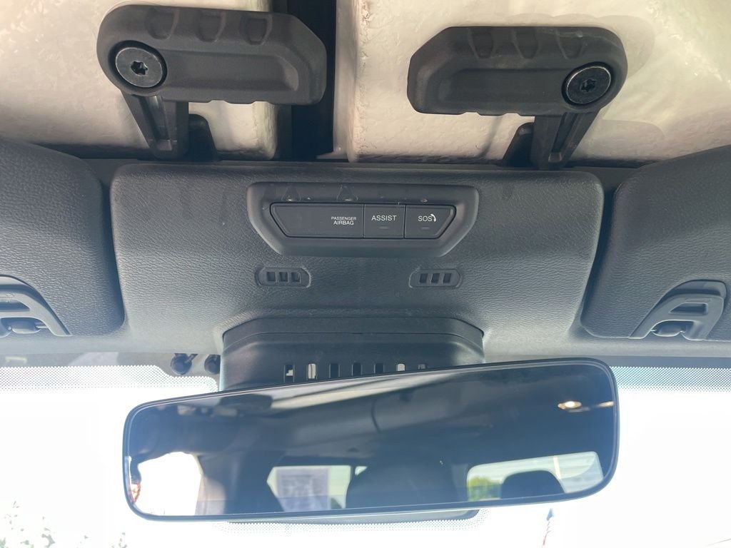 Used 2021 Gray Jeep Mojave image 25