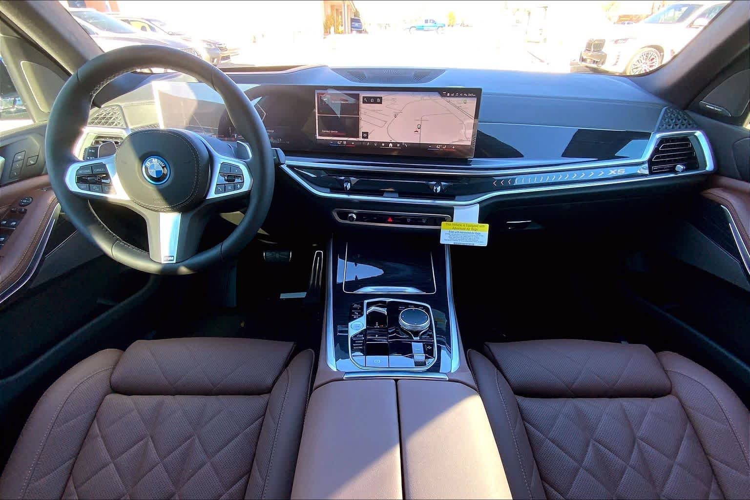 New 2026 Black Sapphire Metallic BMW xDrive50e image 5