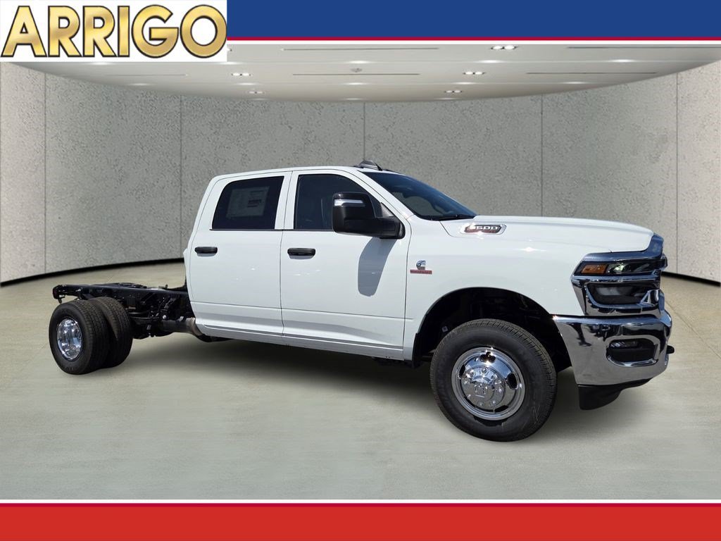 New 2026 Bright White Clear-Coat Exterior Paint RAM Tradesman image 1