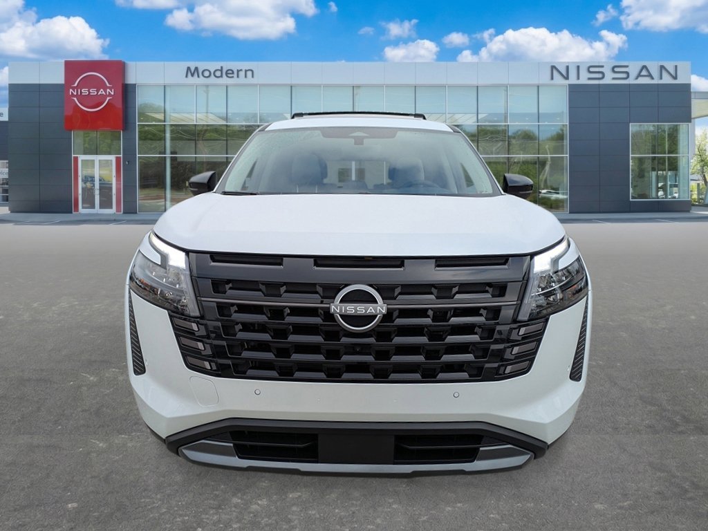 New 2026 Everest White Pearl Tricoat Nissan SL image 8