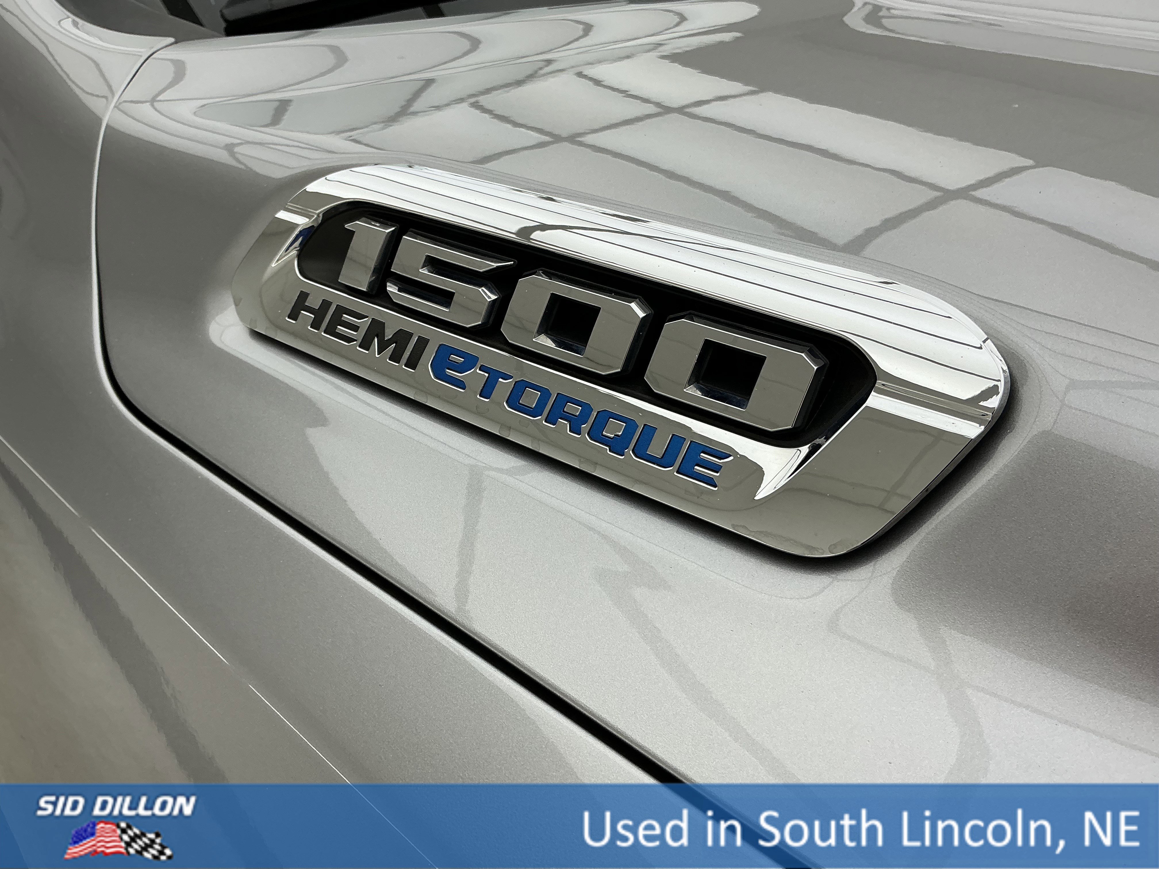 Used 2022 Billet Silver Metallic Clearcoat Ram Laramie image 25