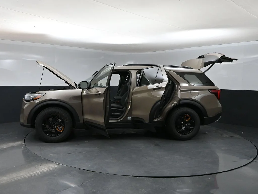 New 2026 Gray Ford Tremor image 44