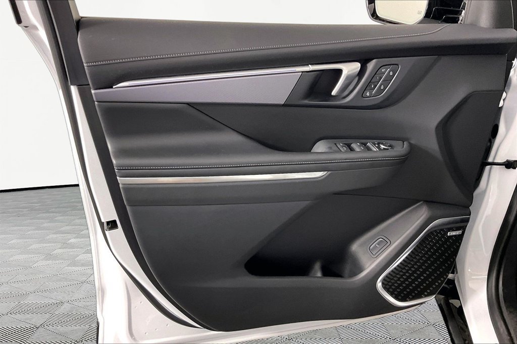 2025 Buick Enclave Sport Touring - Photo 17