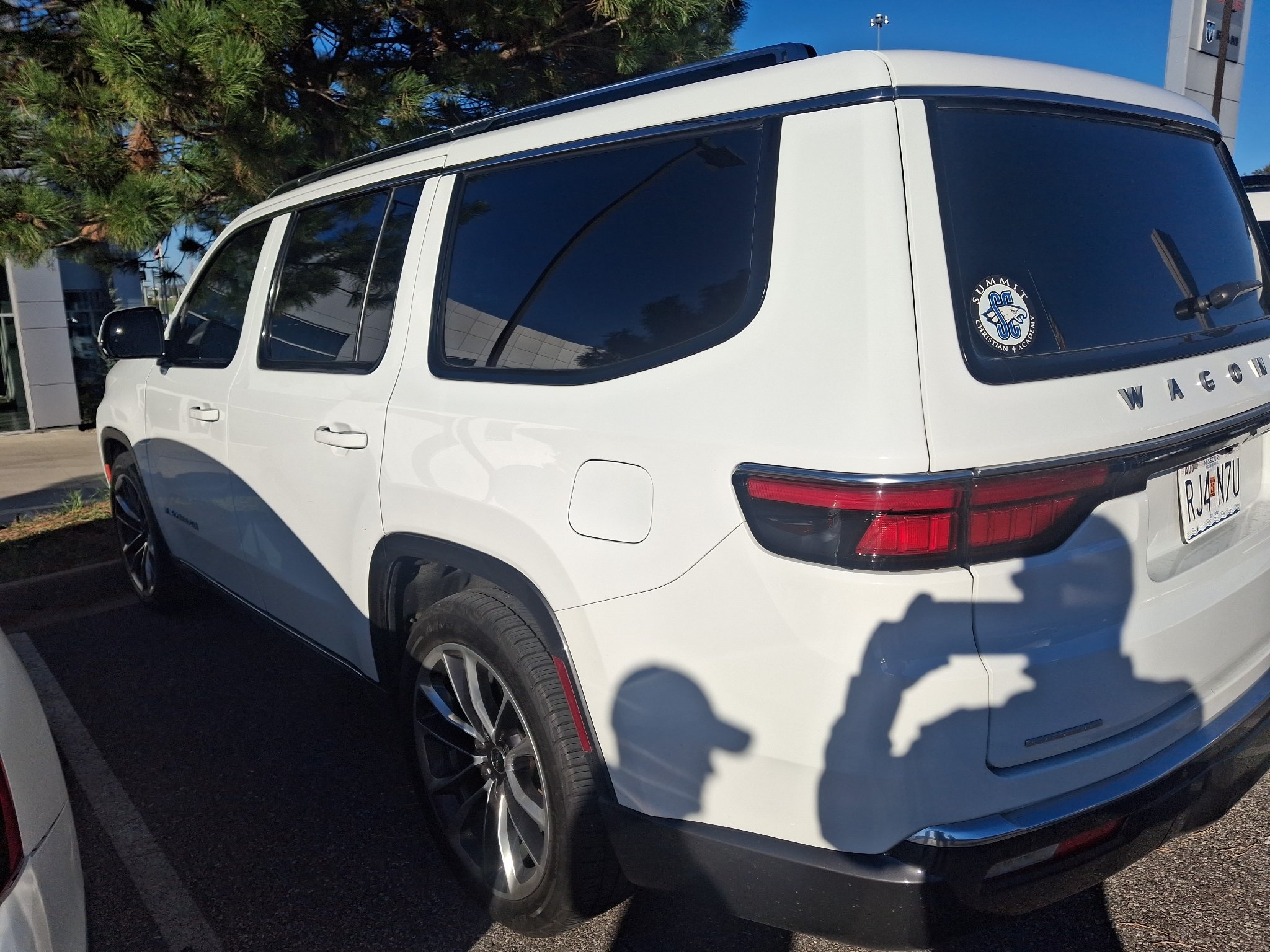 Used 2022 Bright White Clearcoat Jeep Series III image 9
