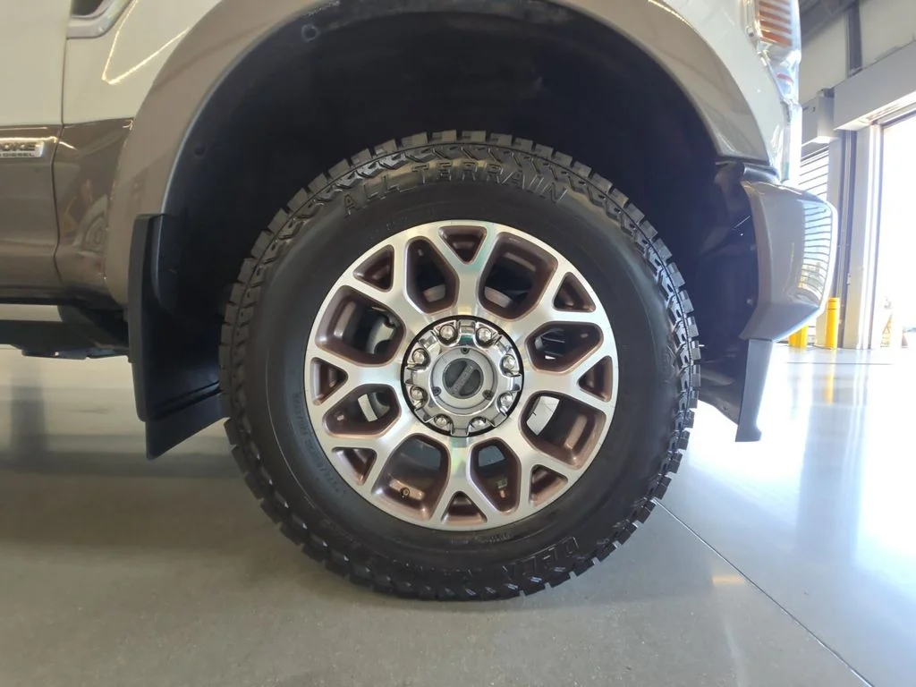 Used 2022 White Ford King Ranch image 29
