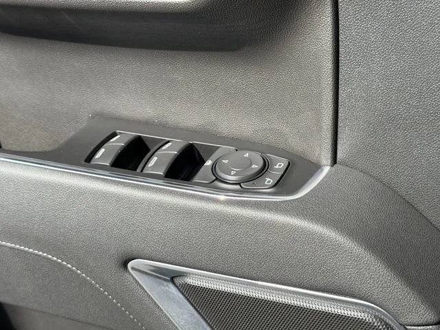 New 2026 Onyx Black GMC Elevation image 20