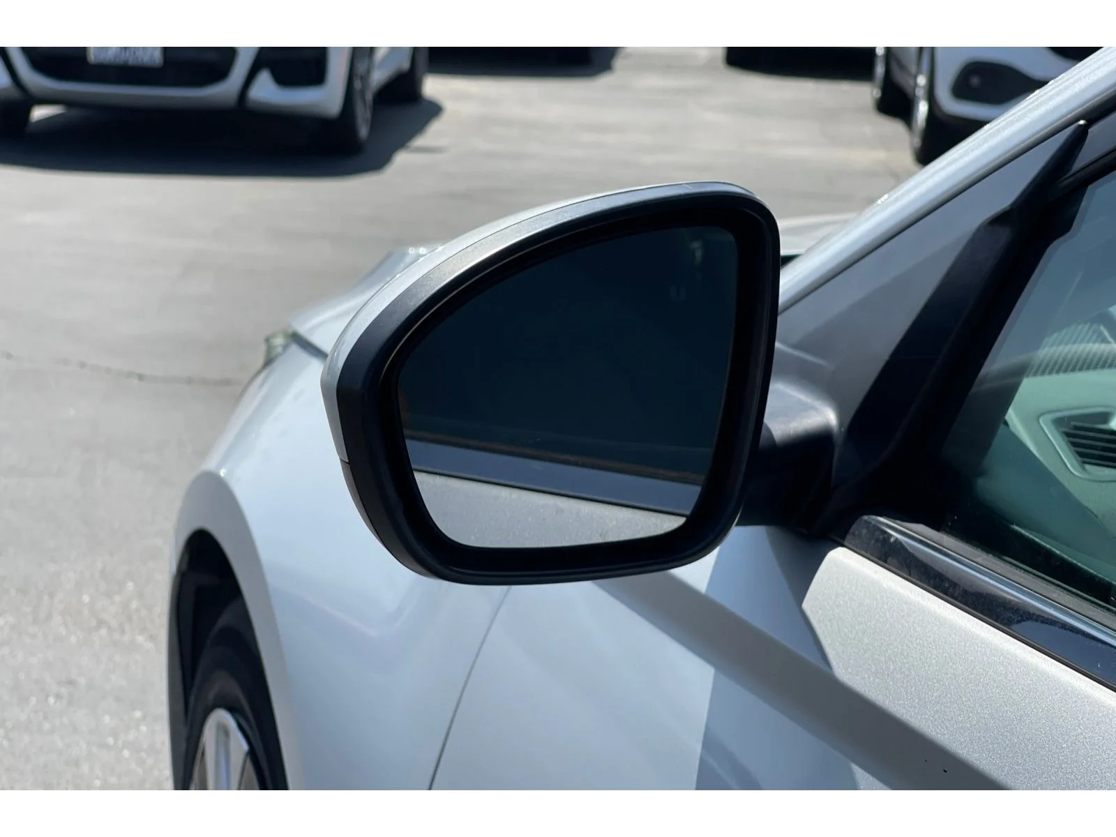 Used 2020 Brilliant Silver Metallic Nissan 2.5 S image 12