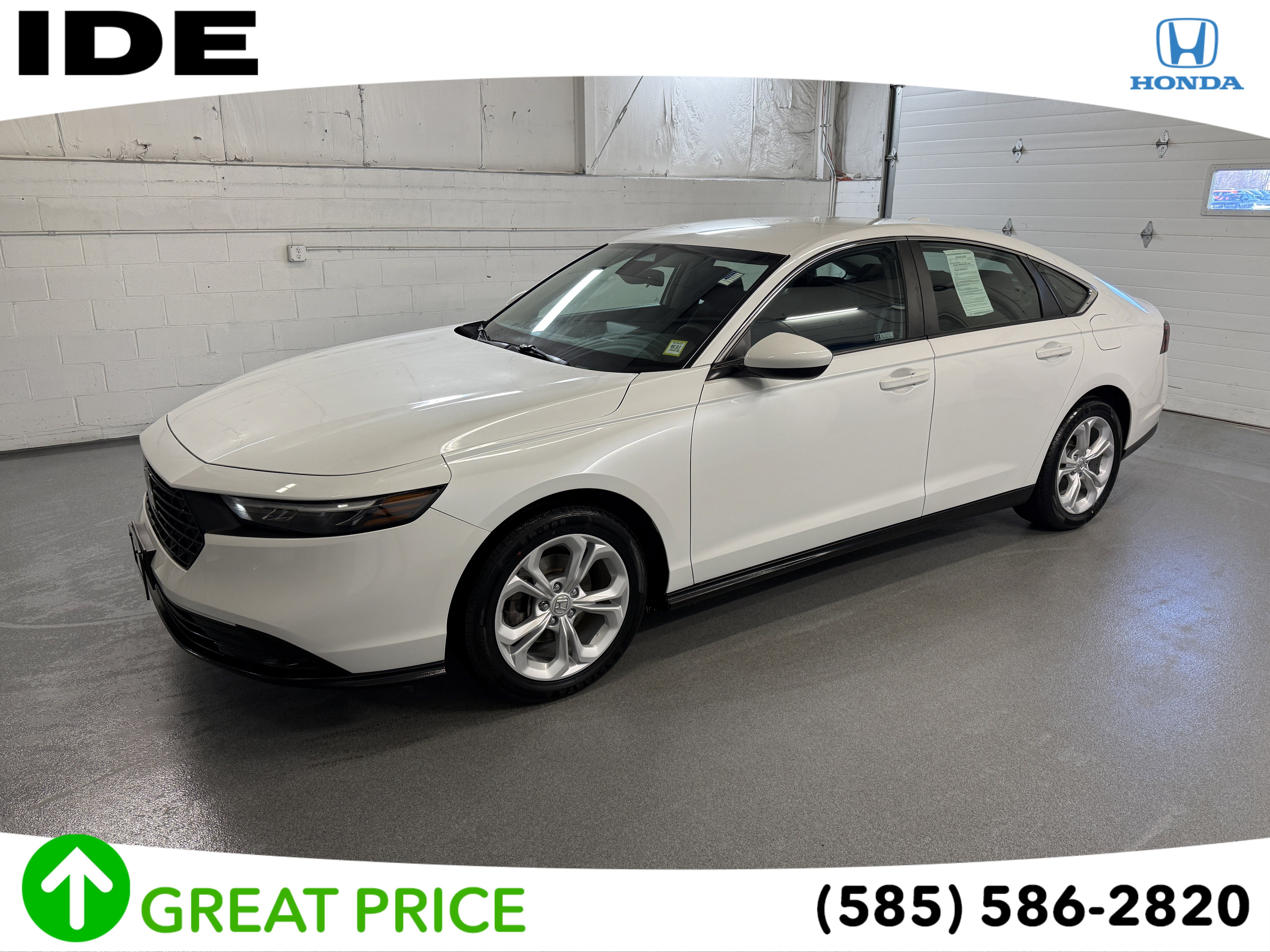 Used 2023 Platinum White Pearl Honda LX image 1