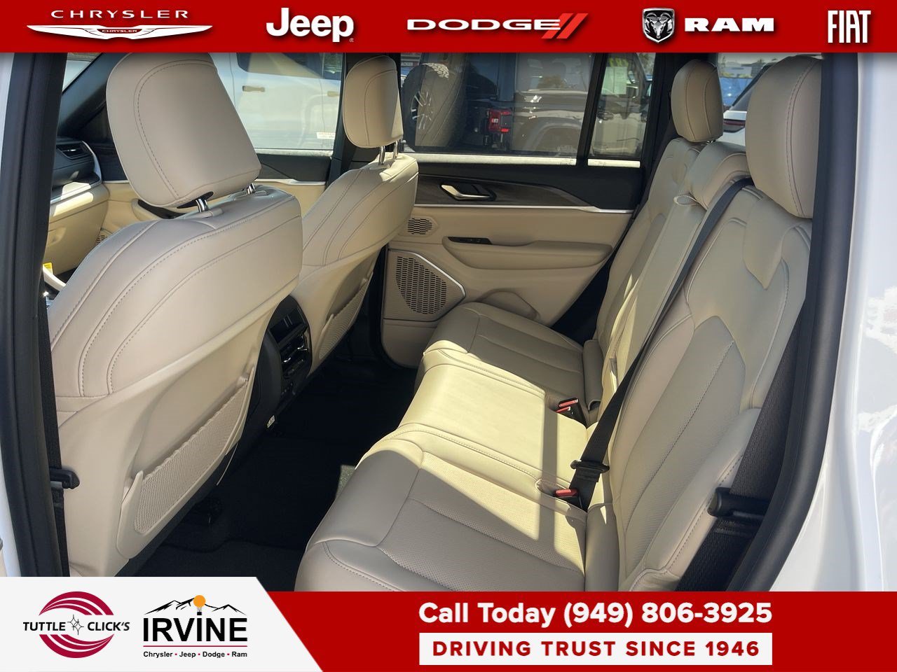 New 2026 Bright White Clear-Coat Exterior Paint Jeep Limited image 18