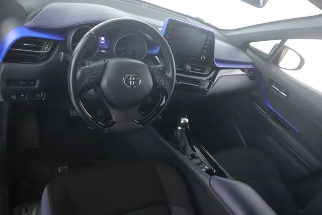 Used 2021 Gray Toyota XLE image 17