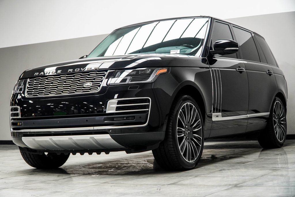 Used 2022 Black Land Rover SVAutobiography image 9