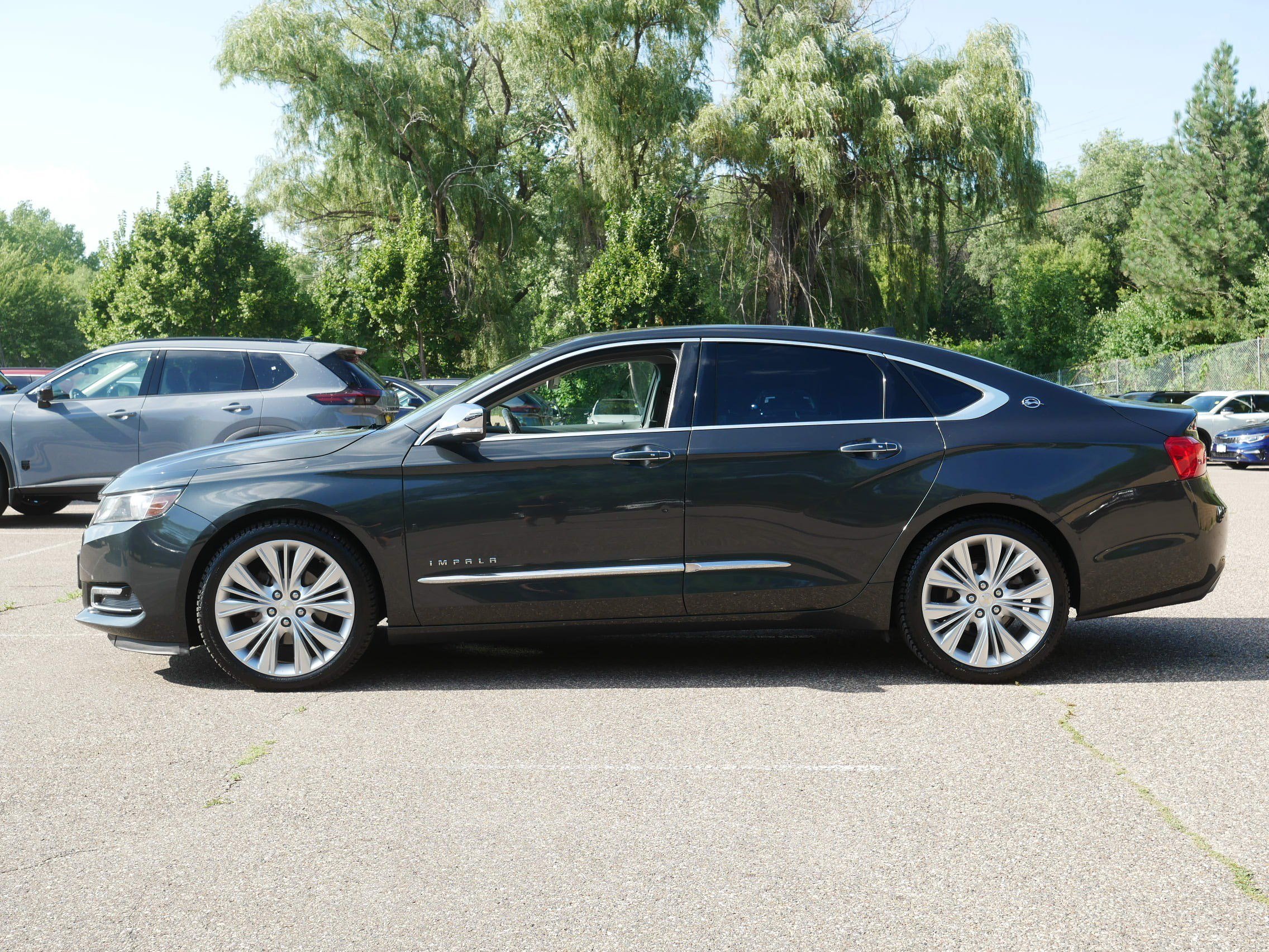 Used 2014 Ashen Gray Metallic Chevrolet LTZ image 4