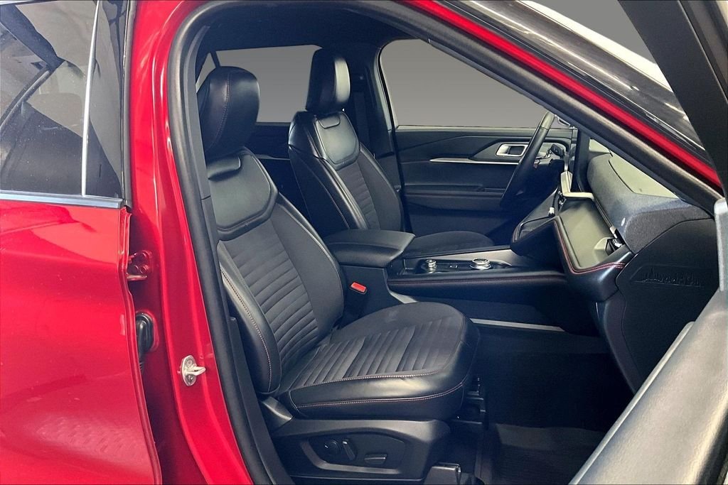 Used 2025 Red Metallic Ford ST-Line image 4