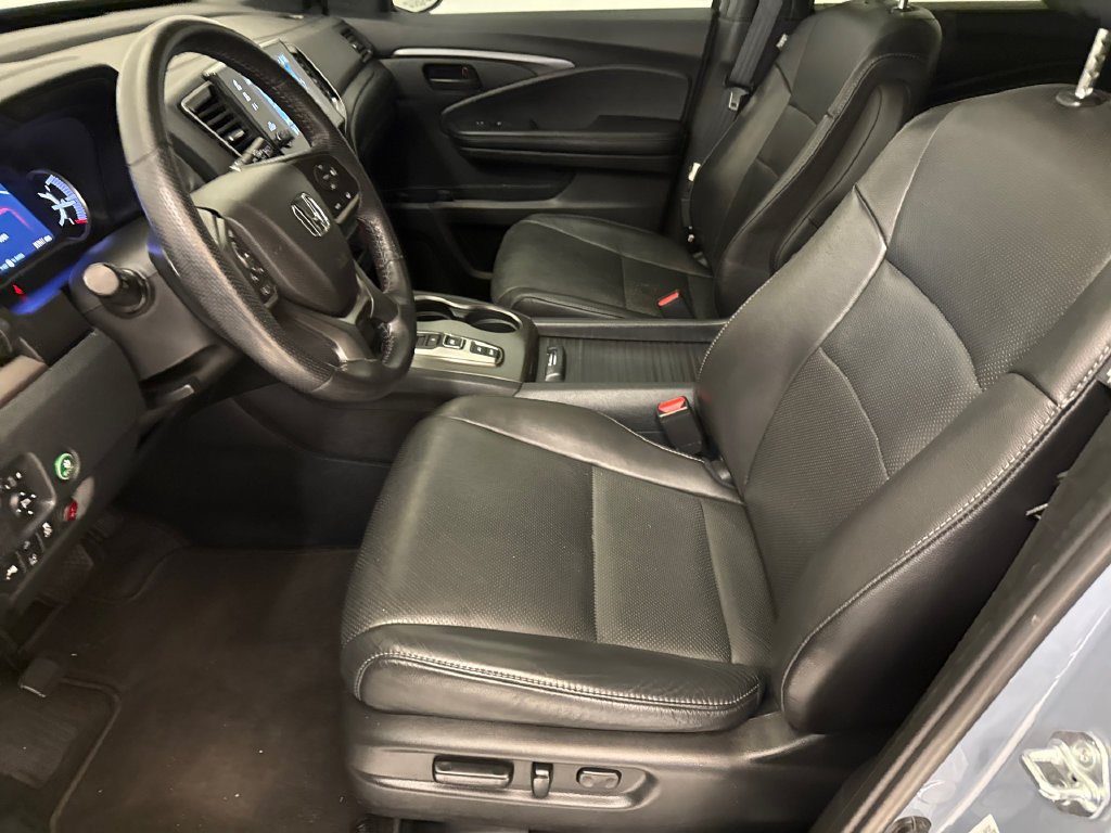 Used 2022 Sonic Gray Pearl Honda EX-L image 20
