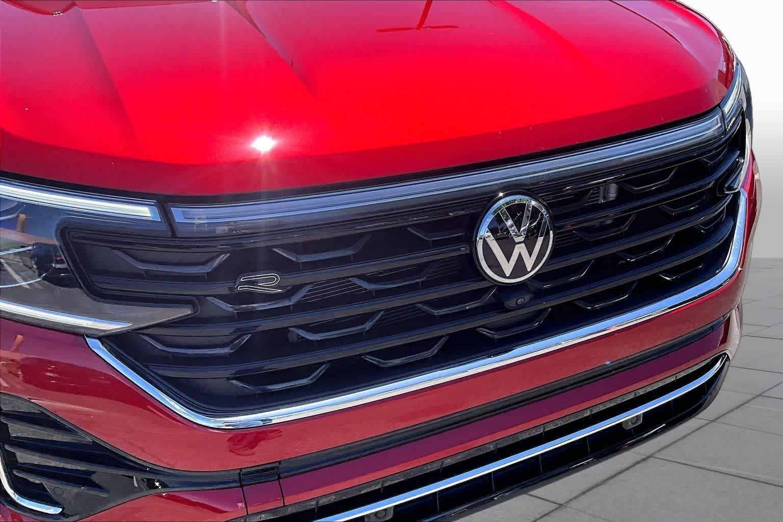 Used 2024 Aurora Red Metallic Volkswagen 2.0T SEL Premium R-Line image 27