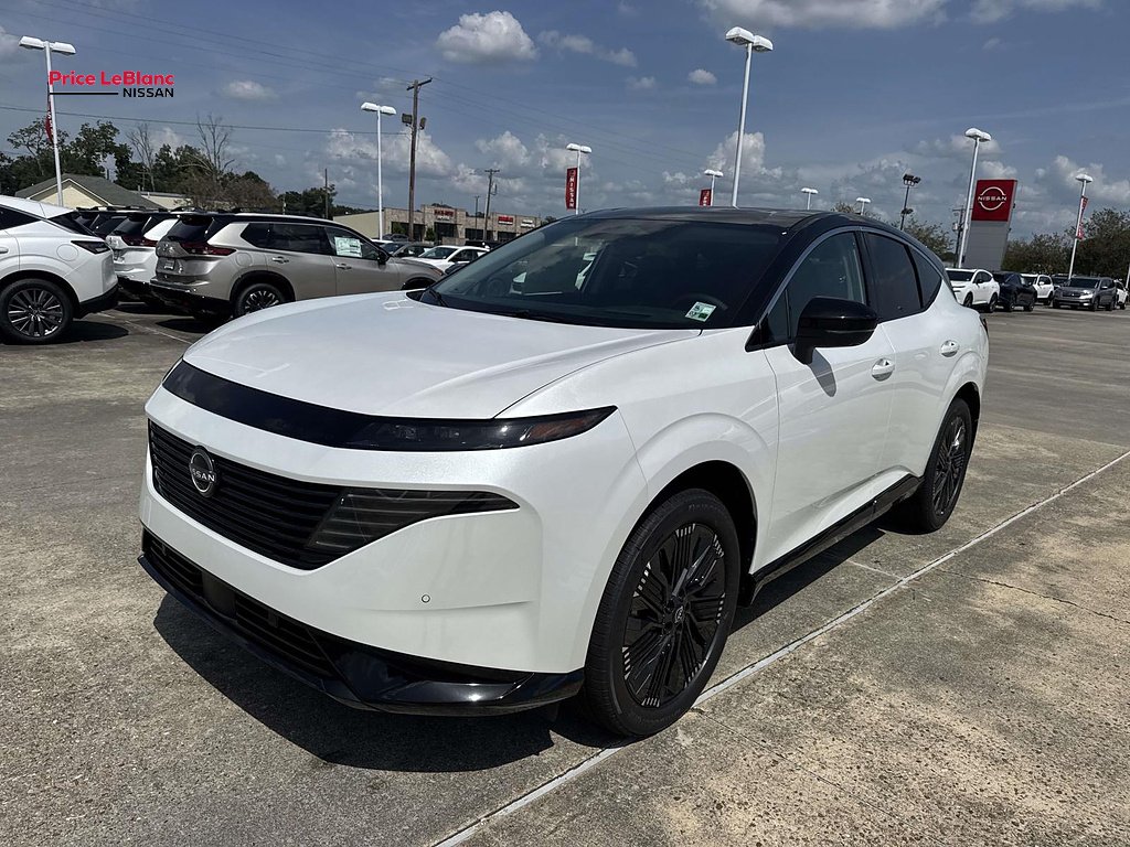 New 2026 Everest White Pearl TriCoat / Super Black Two-tone Nissan Platinum image 3