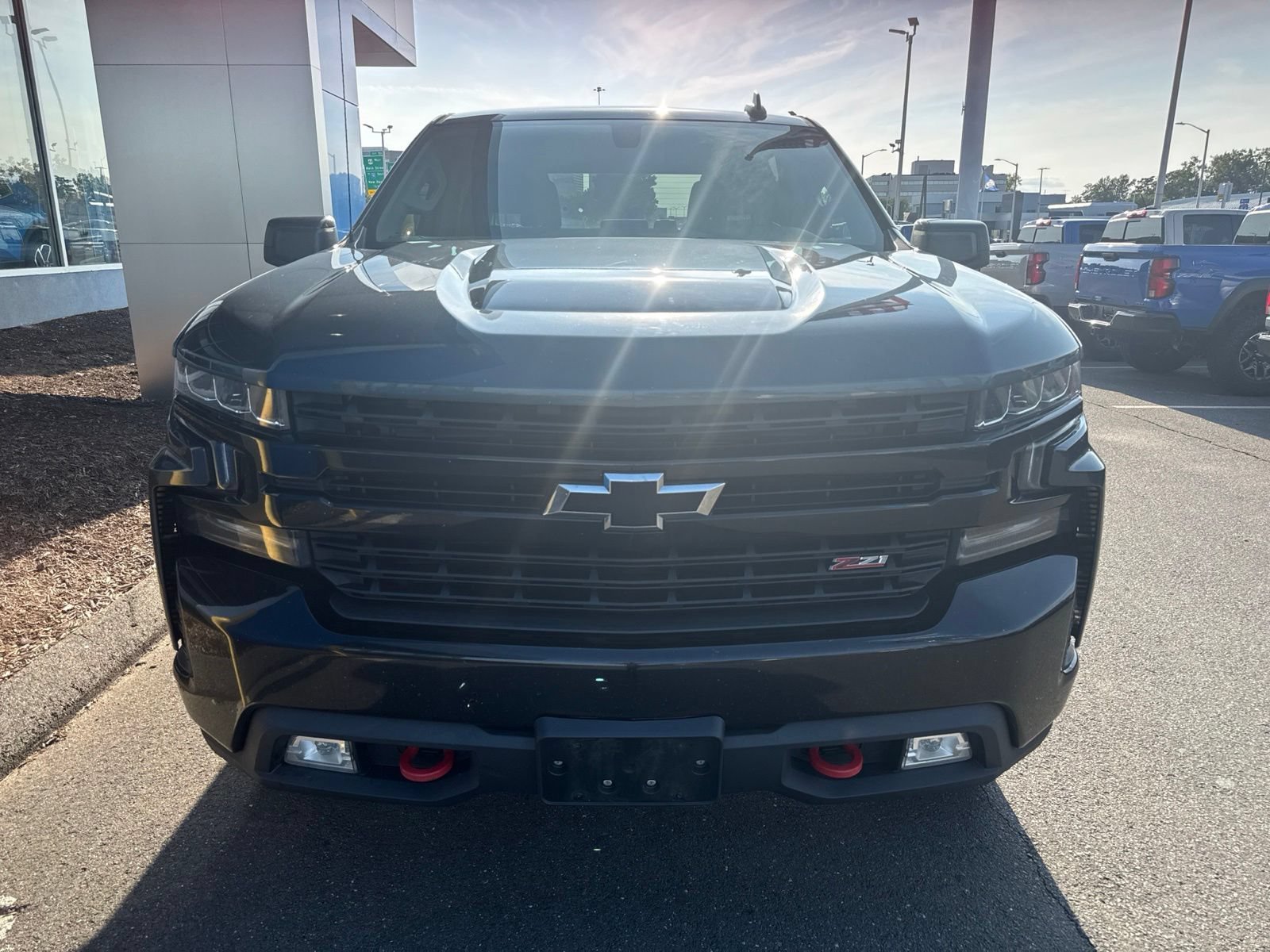 Used 2020 Shadow Gray Metallic Chevrolet LT Trail Boss with Convenience Package - Trailering Package image 3