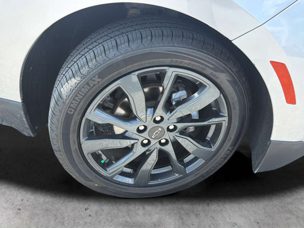 Used 2022 Silver Chevrolet RS image 60