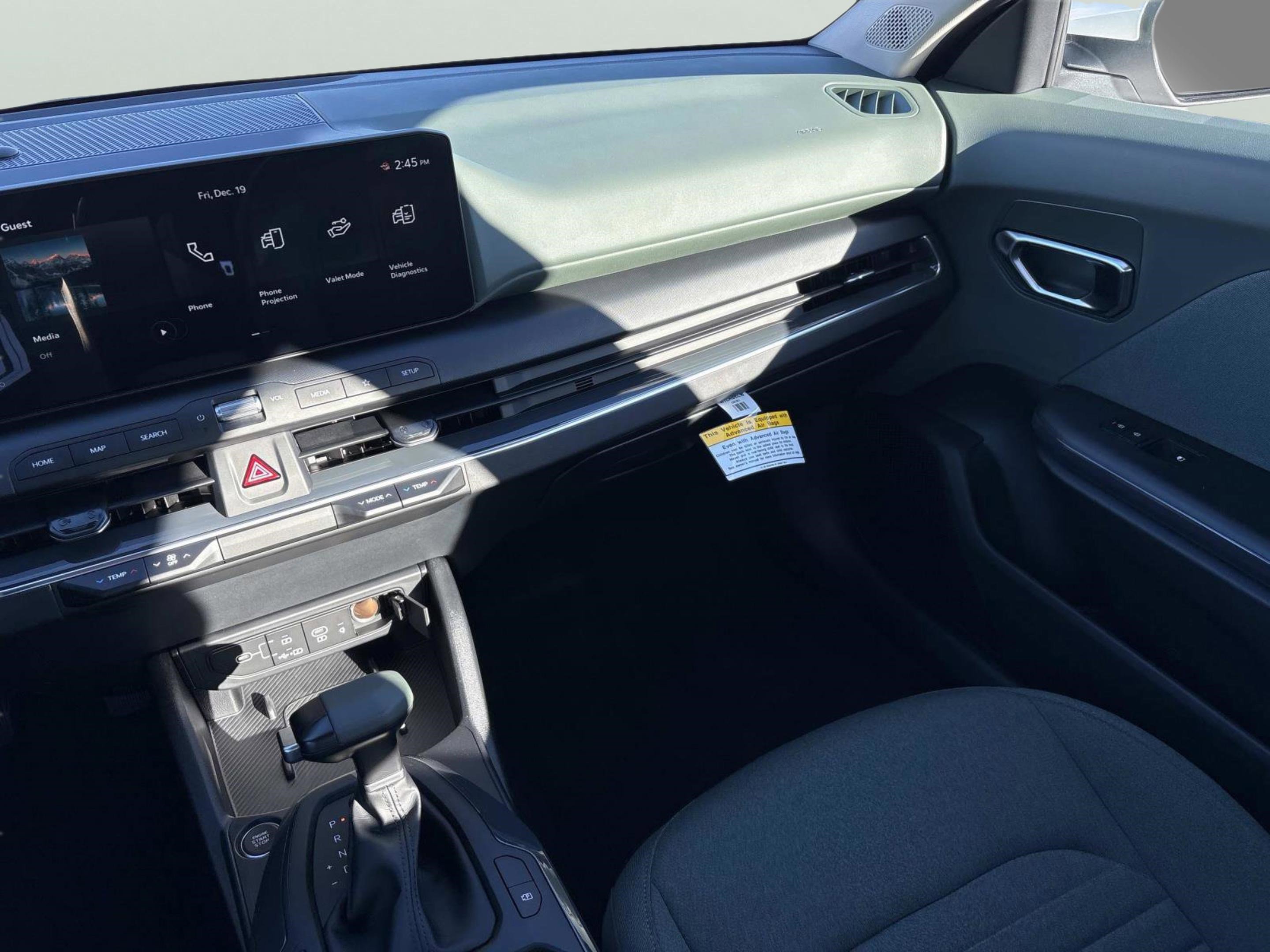 New 2025 Snow White Pearl Kia EX image 13