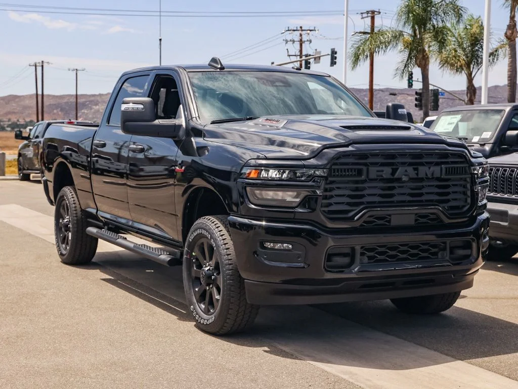 New 2026 Diamond Black Crystal Pearlcoat RAM  image 2