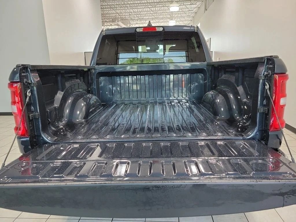 New 2026 Forged Blue Metallic Exterior Paint RAM Big Horn/Lone Star image 8
