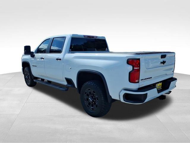 Used 2024 White Chevrolet LT image 7