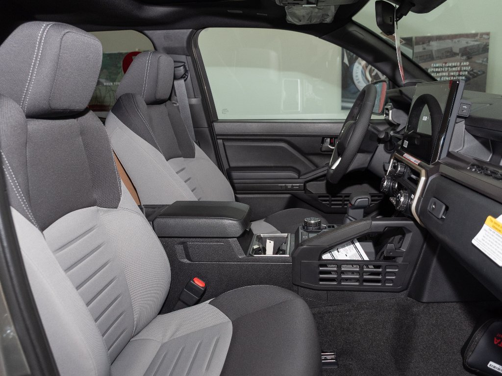2026 Toyota Tacoma TRD Off Road - Photo 23