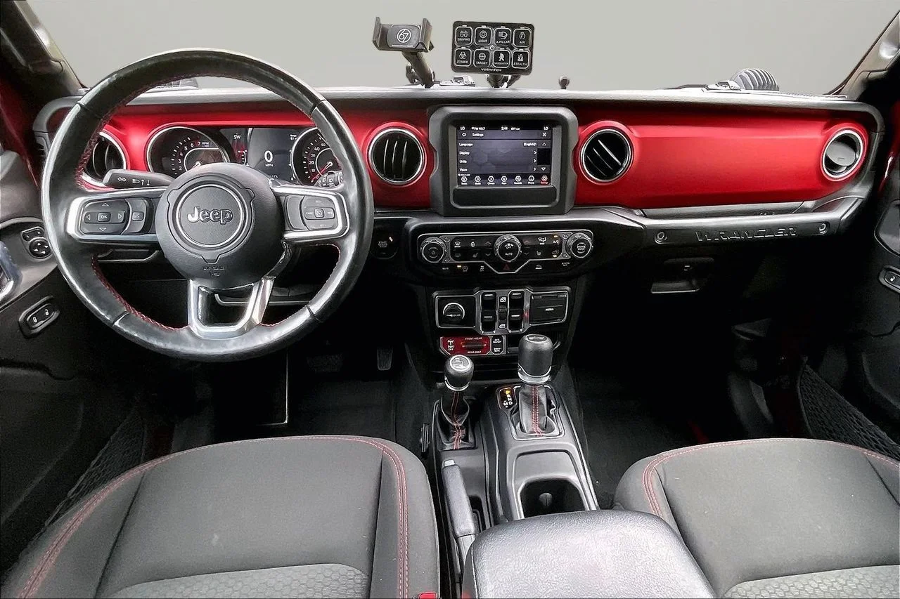 Used 2021  Jeep Rubicon image 14