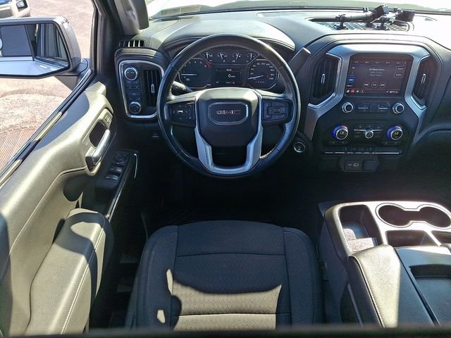Used 2022 White GMC SLE image 10