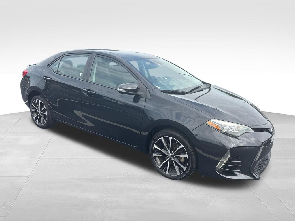 Used 2017 Black Toyota L image 7