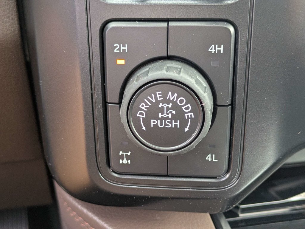 New 2026 Star White Metallic Tri-Coat Ford F-250® King Ranch® image 49