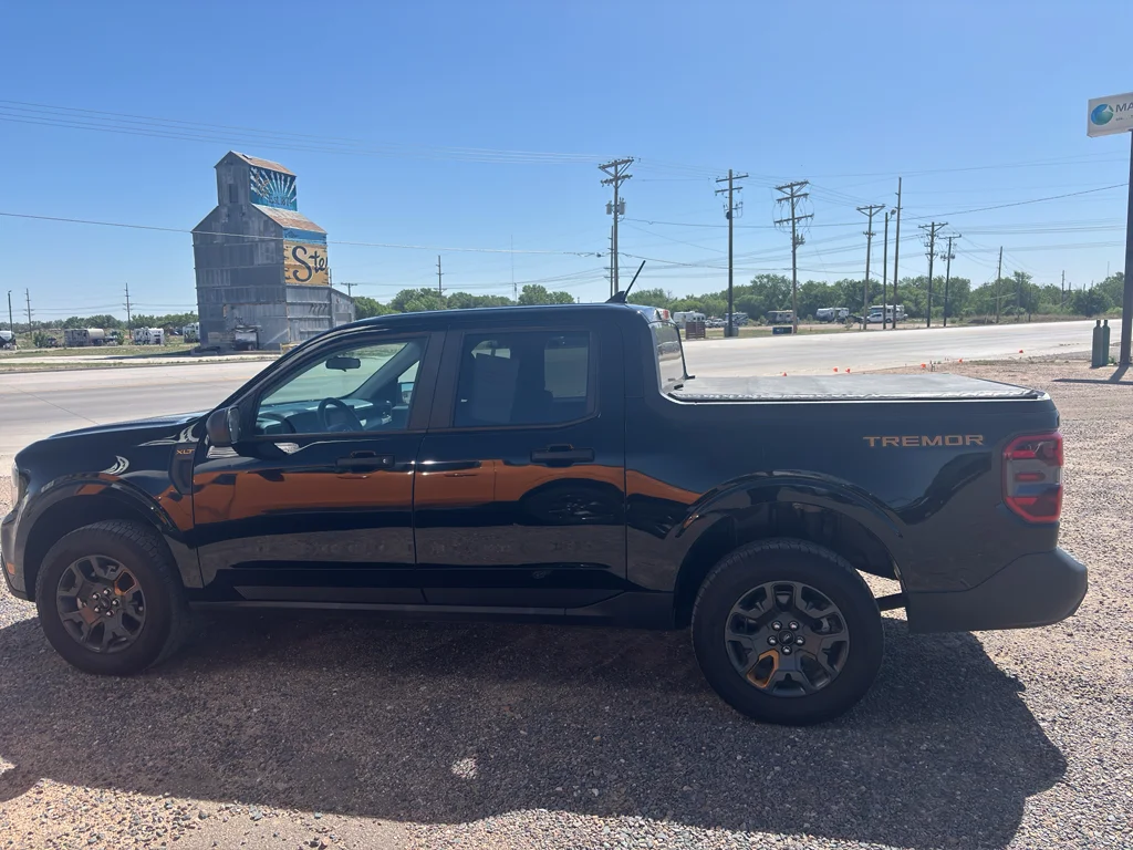 Used 2024 Shadow Black Ford XLT Advanced image 3