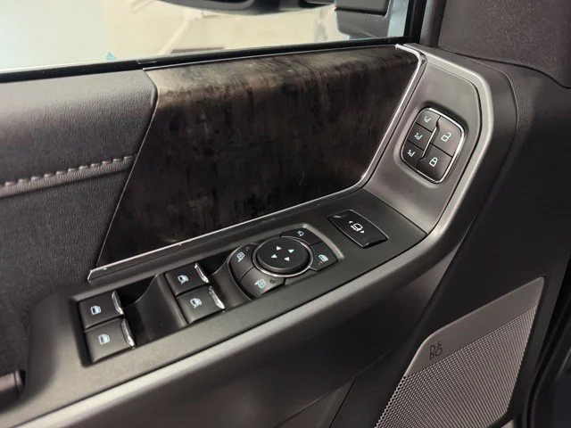 New 2026 Carbonized Gray Metallic Ford F-350® Lariat® image 32