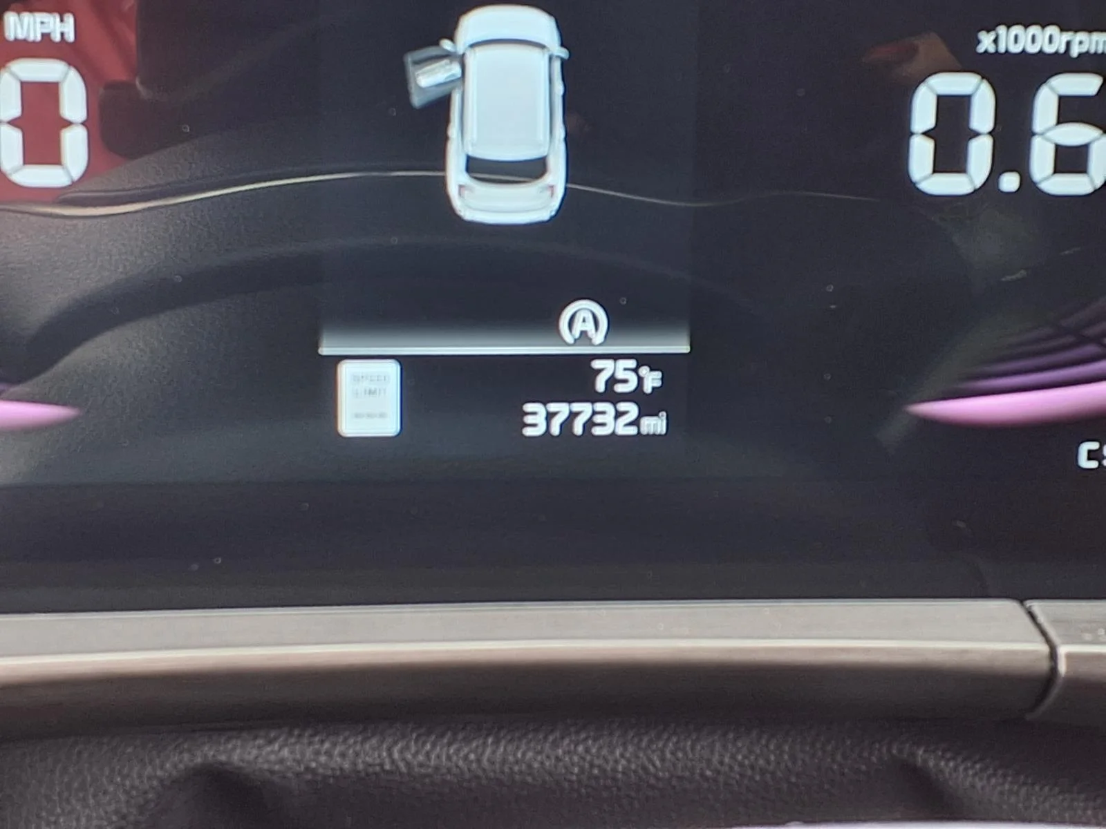 Used 2025 Glacial White Pearl Kia EX X-Line image 30
