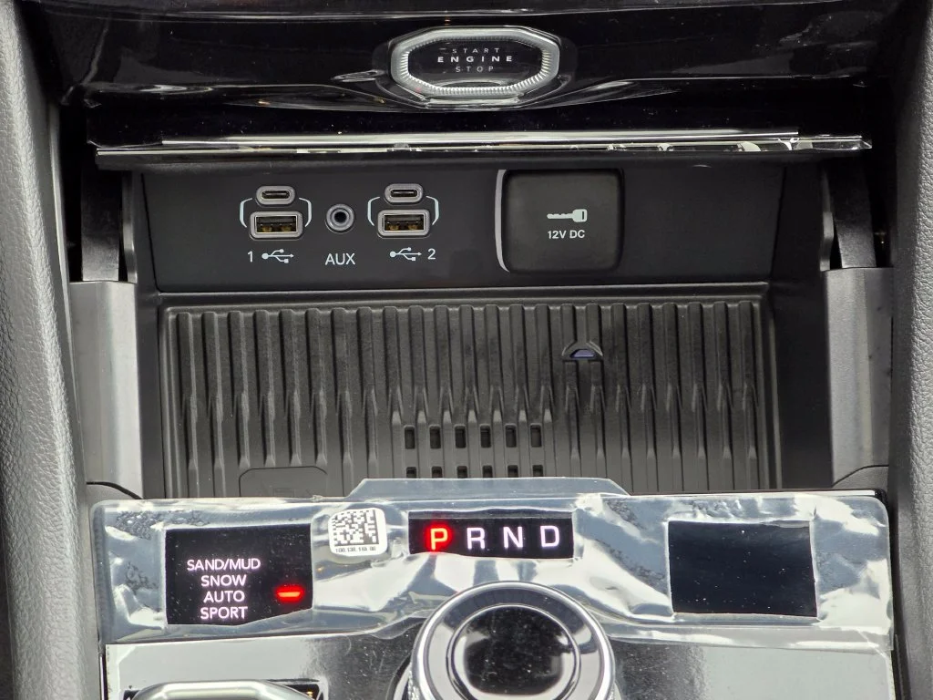 New 2027 Gray Jeep Limited image 32
