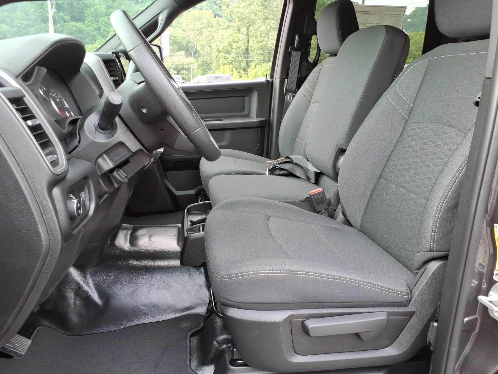 New 2026 Granite Crystal Metallic Clearcoat RAM Tradesman image 4
