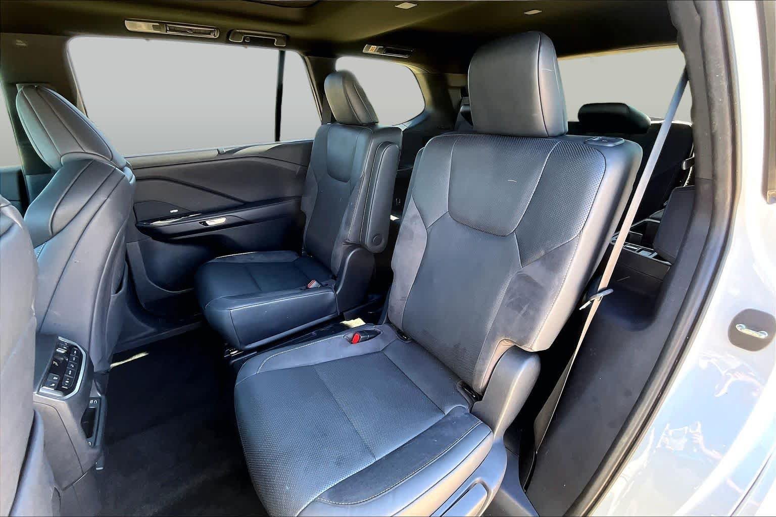 Used 2024 Wind Chill Pearl Lexus F SPORT Luxury image 21