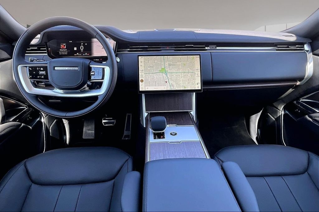 New 2026 BATUMI GOLD Land Rover SE 7 Seats image 5