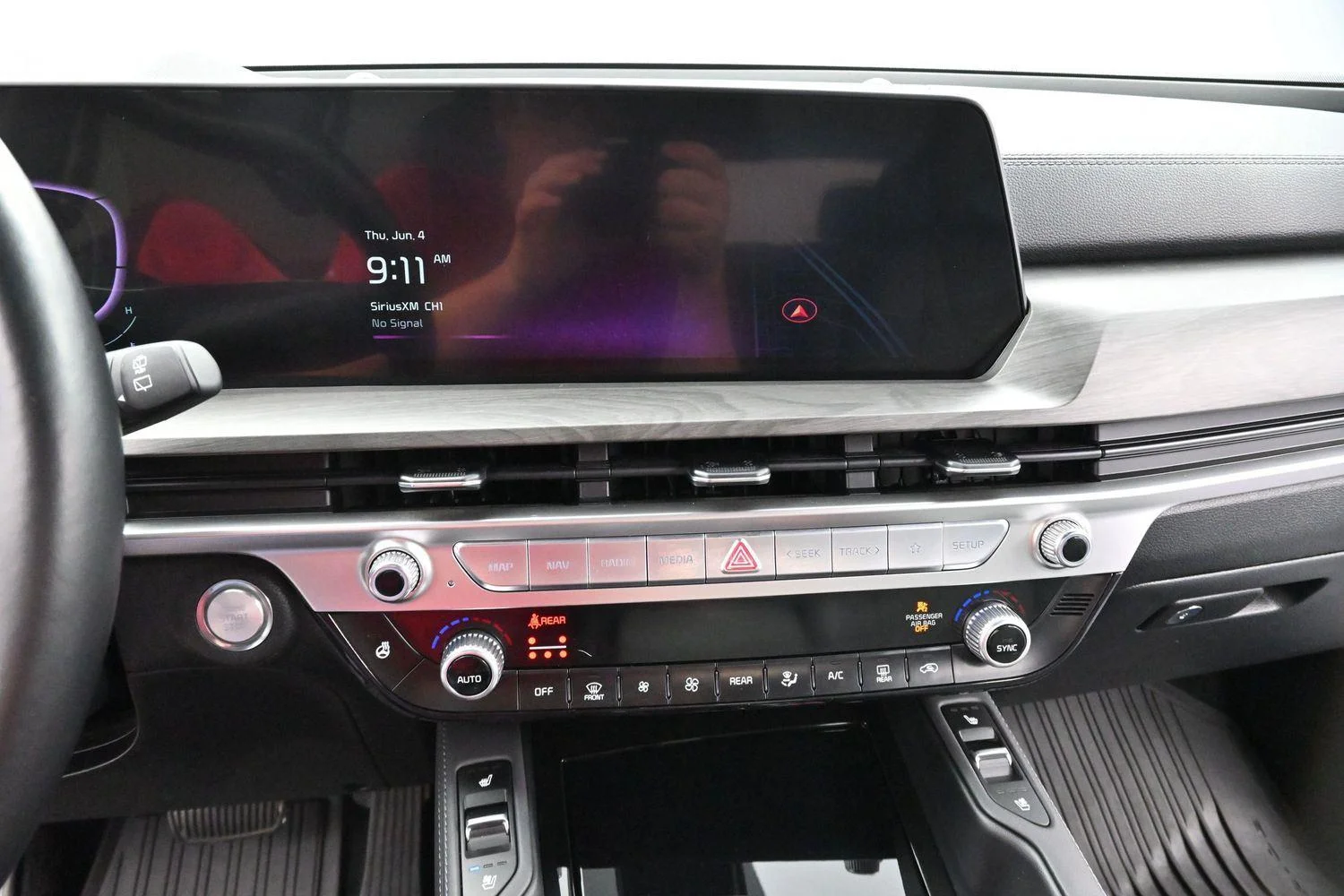 Used 2023 Glacial White Pearl Kia EX X-Line image 24