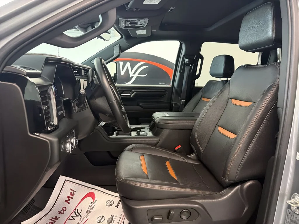 Used 2024 Sterling Metallic GMC AT4 image 15